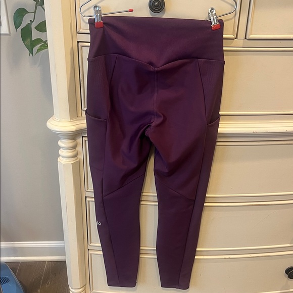 ALO Yoga Plum Leggings - Picture 6 of 10